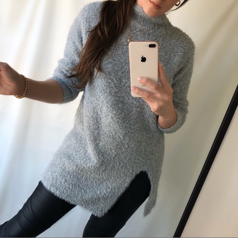 🔁 Grey Posh Fuzzy Sweater